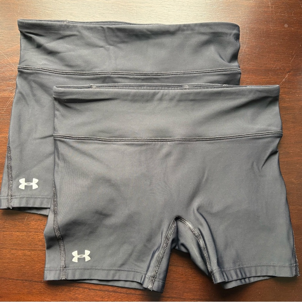 Under Armour Women's Black Bike Shorts (set of 2)